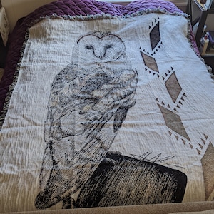 Barn Owl  Throw