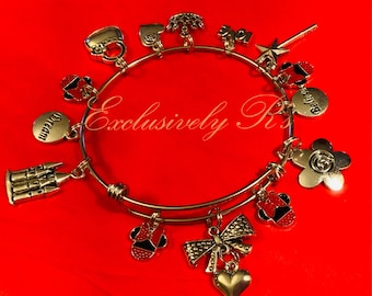 Disney Minnie Mouse Dream Charm Bangle 14 Charms!!! Disney World/Mickey Mouse/Minnie Mouse