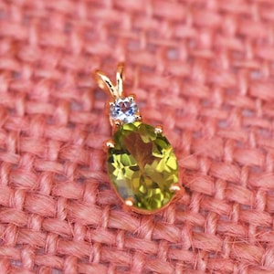14k aquamarine necklace, Aquamarine gold pendant, Yellow gold aquamarine pendant, Natural aquamarine necklace, 14k gold aquamarine pendant,