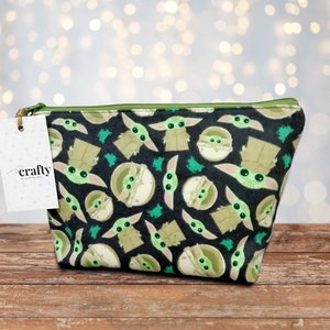 Nécessaire pour bébé Yoda | Trousse de toilette en coton gratté | Pochette à glissière faite main pour bébé Yoda | Voyage nécessaire | Sac de rangement lavable