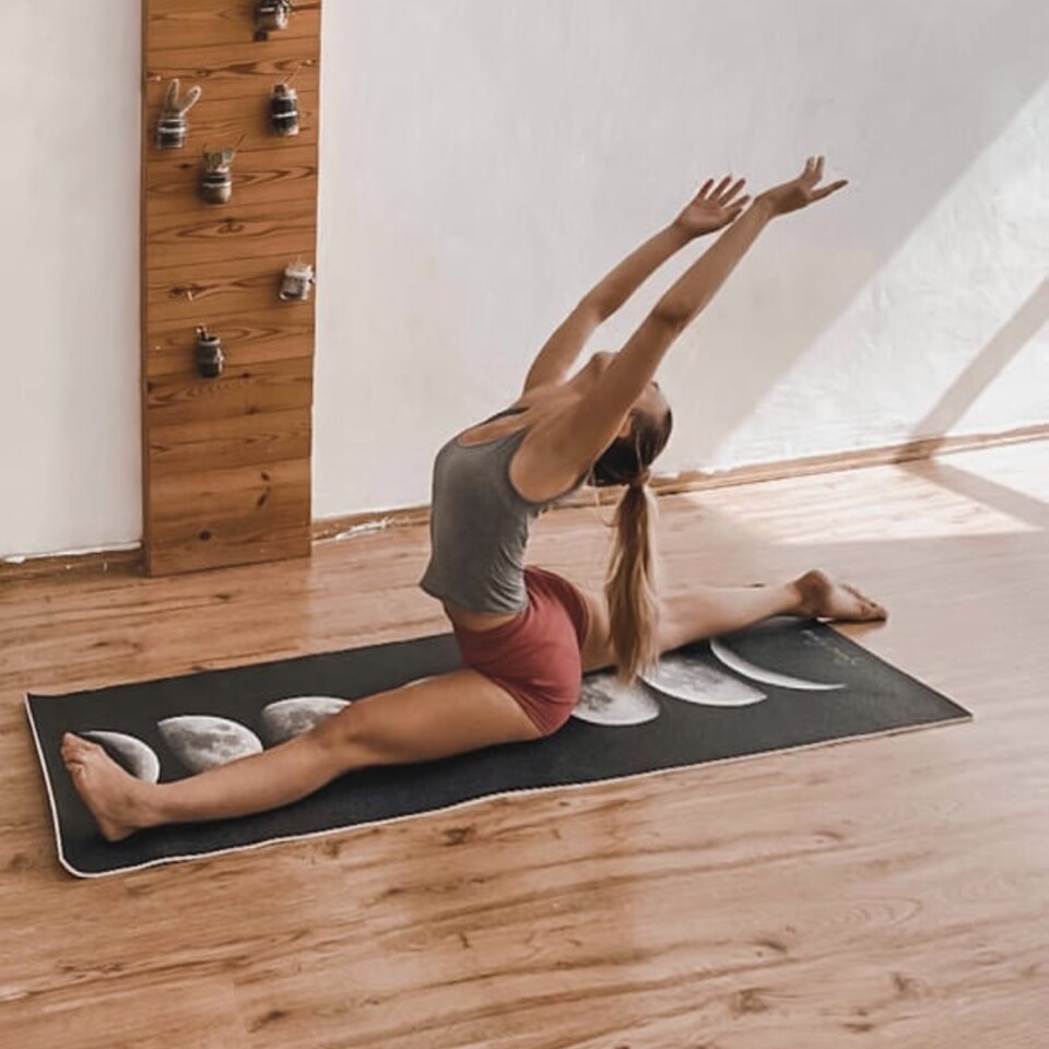 Discover Thick Yoga Mat, Fitness & Exercise Mat with Carrier Strap