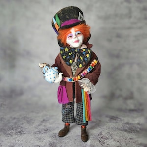 The Mad Hatter of hearts from Alice in Wonderland The author&#39;s doll, OOAK art doll
