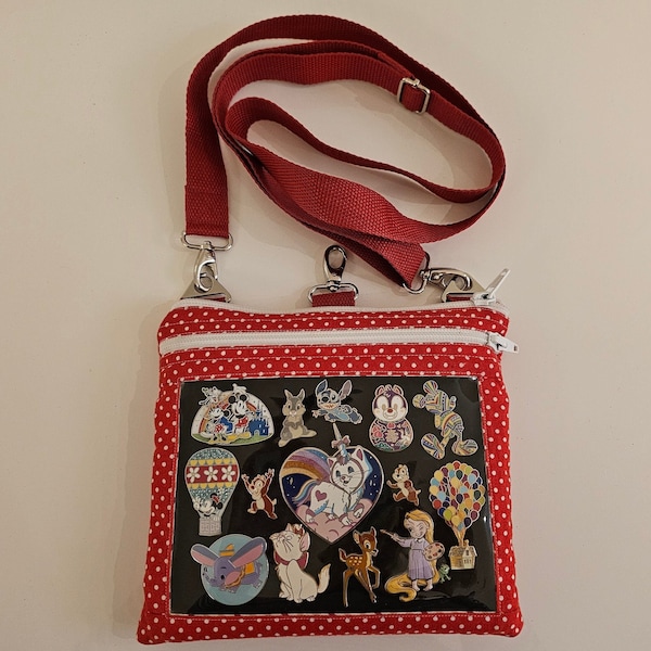 Petit sac à bandoulière en coton ITA avec fenêtre en vinyle transparent et insert pour accrocher les épingles, se transforme en sac à clip ceinture - Pois rouges