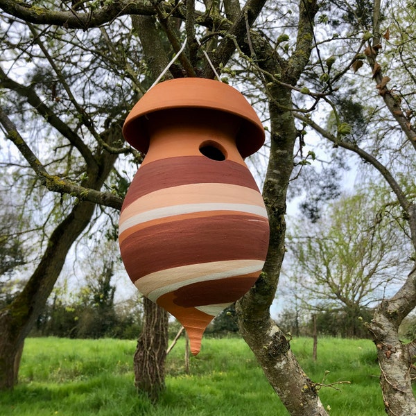 Nichoir Oiseaux 28mm Mésange bleue noire nonette huppée en argile Poterie Artisanale en terre cuite