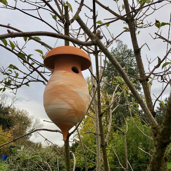 Nichoir à Mésange bleue en argile Poterie Artisanale en terre cuite