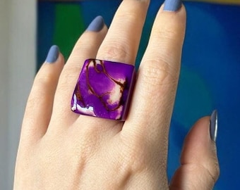 Purple Ring, Statement chunky ring. Artisan-made environmentally friendly jewelry, sustainable and ethical rings purple hand-carved ring.