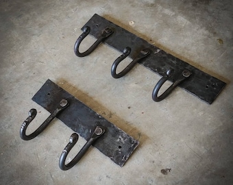 Geschmiedete Garderobe aus Eisen, geschmiedet nach traditioneller Schmiedekunst