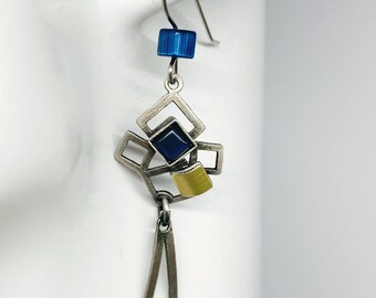 Silver finish, Navy Glass Stone, Christophe Poly Geometric Earring