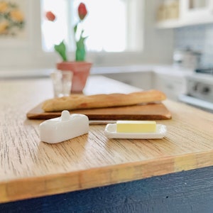 Miniatur-Butterdose mit Butter 1:12