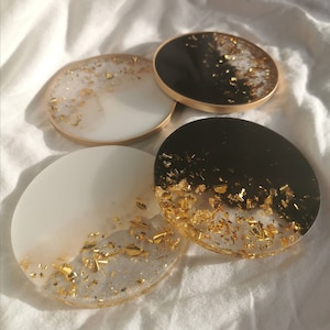 Black and gold coasters, white and gold coasters, resin coaster, nail palette, hand made, home decor, gift for her