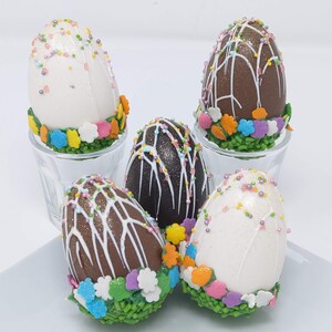6 Decorative Hollow Chocolate Easter Eggs with Candy