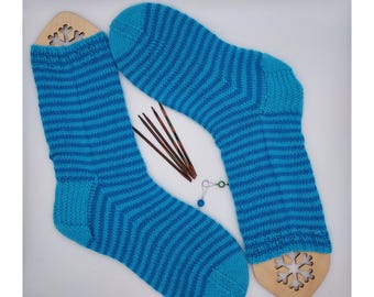 Handgestrickte Wollsocken, Türkis/Türkis gestreift, mittelgroß, UK made, UK 5-7, EU 38-40