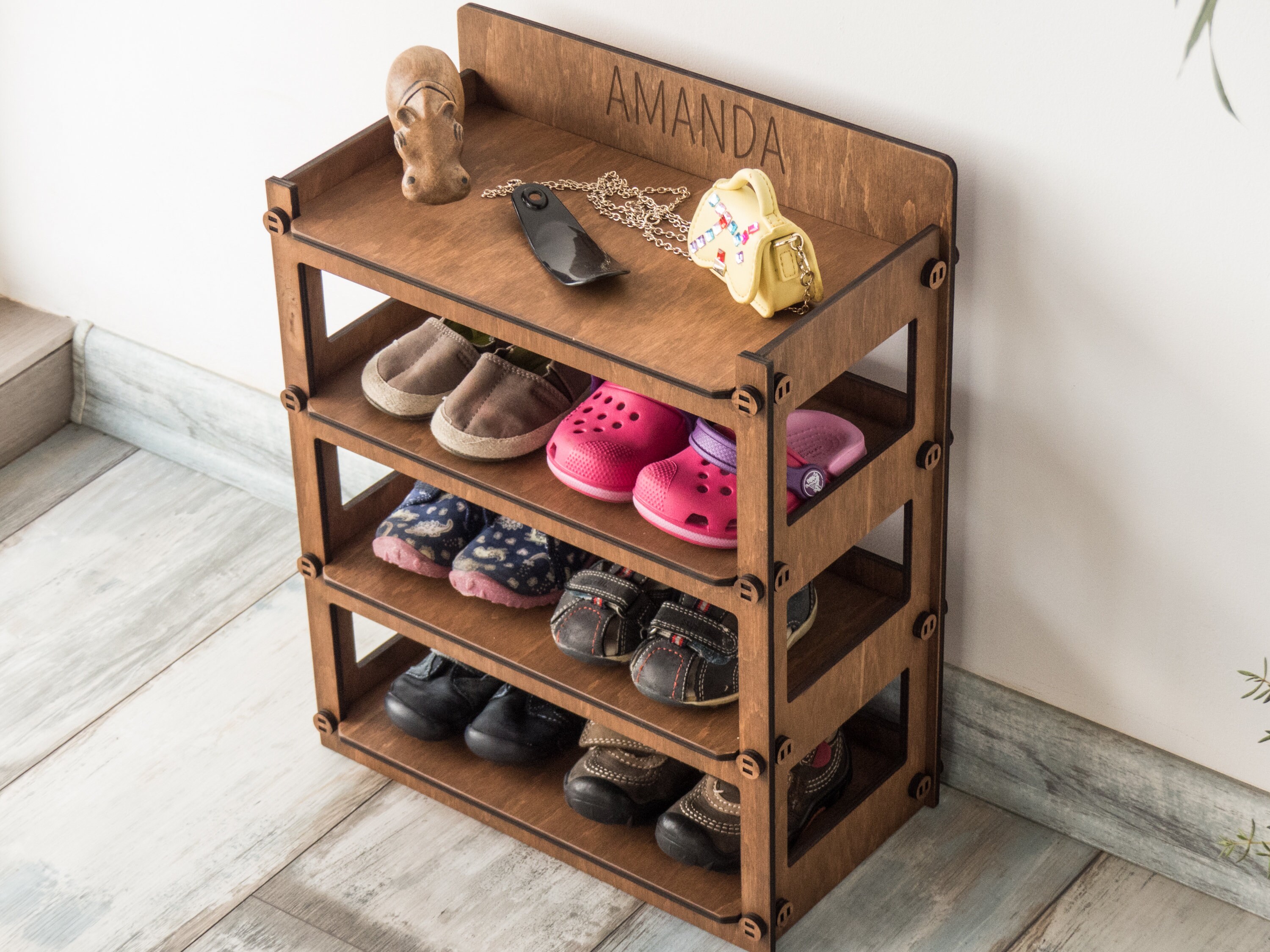 ▷ Armario Montessori con una puerta y zapatero inferior - Bebeydecoracion