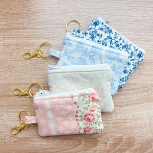 Monedero pequeño con cremallera, monedero para niñas, llavero, monedero con flores, llavero, billetera, bolsa acolchada con cremallera, billetera, bolsa de regalo para ella