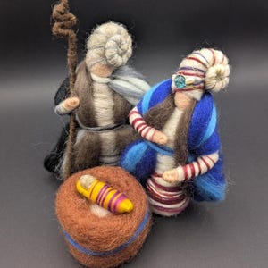 Heilige Familie, Maria und Josef, Jesus, Weihnachtskrippe, Waldorf, Naturwolle, Weihnachtsgeschenk