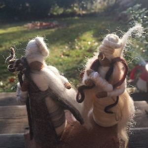 Heilige Familie, Maria und Josef, Jesus, Weihnachtskrippe, Waldorf, Naturwolle, Weihnachtsgeschenk