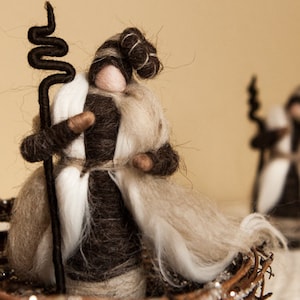 Natürlicher Wollhirte, Krippe handgefertigt, umweltfreundlich, Nadelfilz, Puppenhaus, Faserkunst, Fee, Fantasie, Waldorf, Schäfer