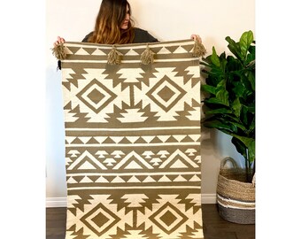 Handwoven Area Rug, Beige Tira Handwoven Kilim Rug, 100% Wool, Area Rug, Handmade Kilim, Modern Bohemian Rug, Flat woven, Living Room Rug
