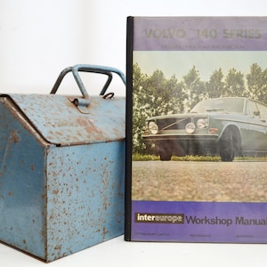 Manuale di officina Volvo Intereurope / Manuale d&#39;uso della serie Volvo 140 / Libro con copertina rigida / Regalo di compleanno / Cimeli dell&#39;auto / Libro dell&#39;auto