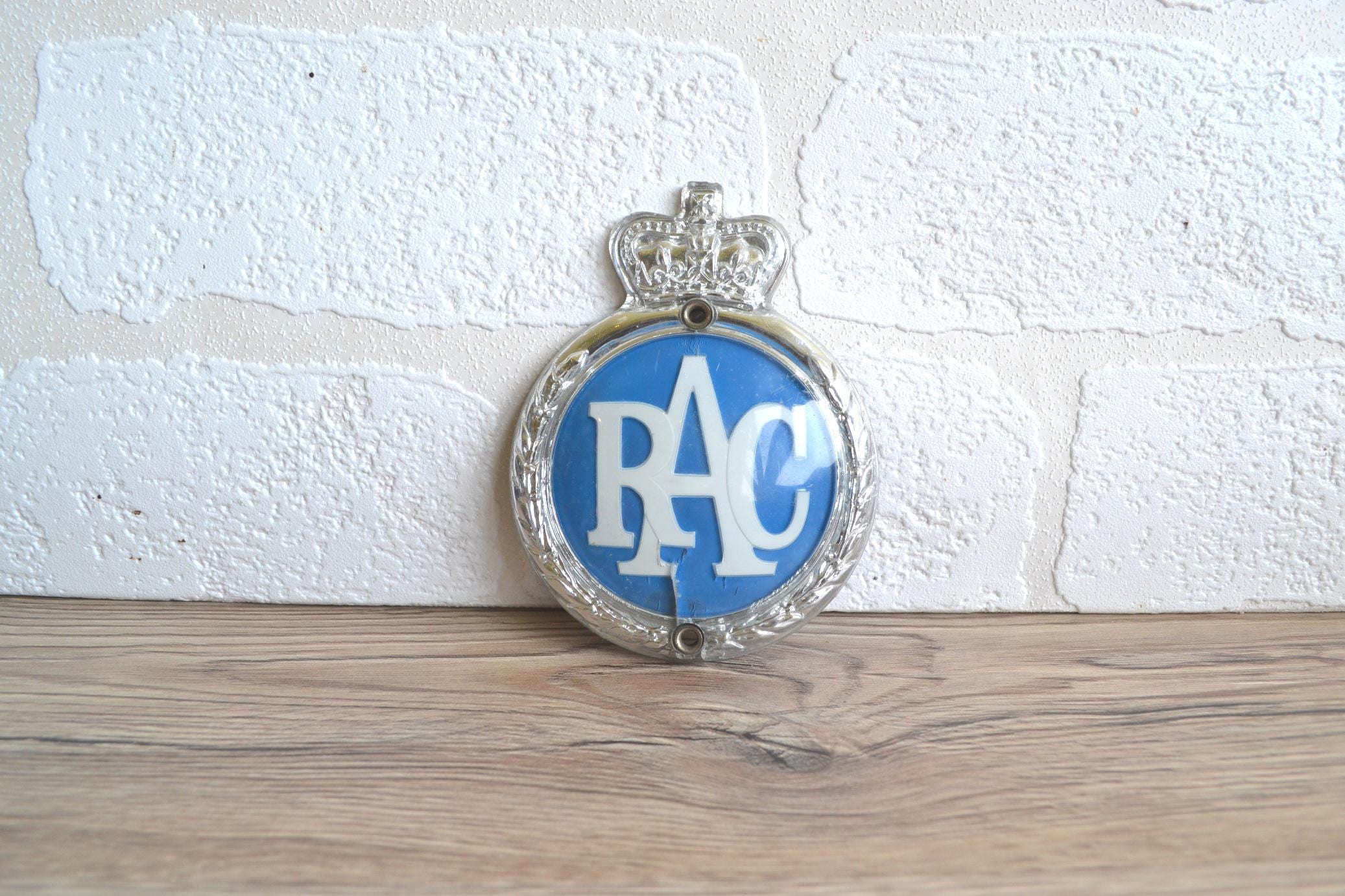 Vintage car grille badge - Etsy 日本