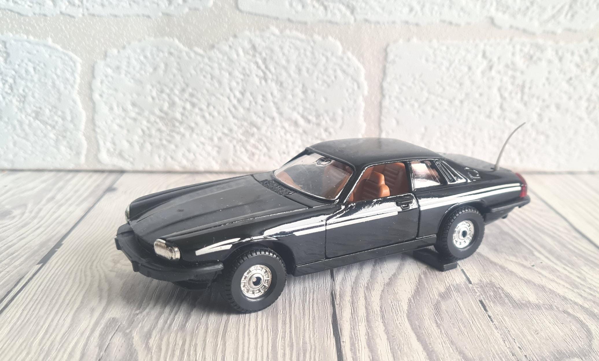 Jaguar Model Car | Corgi Models | Jaguar XJ-S | Corgi Jaguar