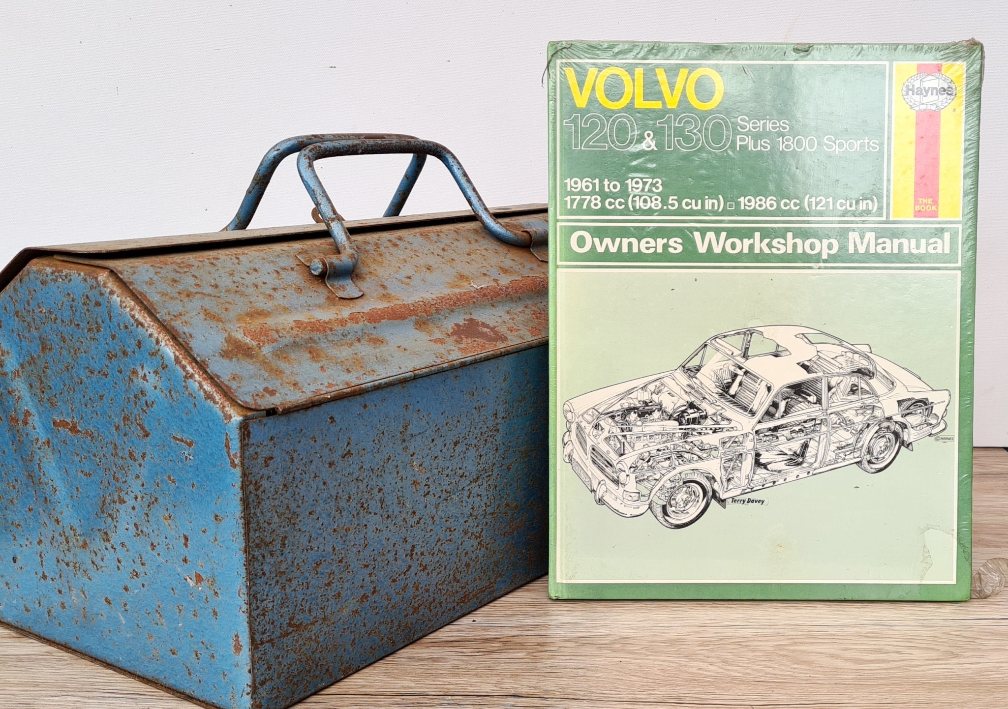 Haynes Volvo Workshop Manual | Volvo 120 & 130 Owners Manual
