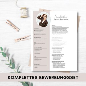 May include: A resume template with a photo, contact information, and work experience details. The document is in a light color scheme with a photo of a person in a brown blazer. The text "KOMPLETTES BEWERBUNGSSET" is at the bottom.