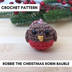 Christmas Robin Mini Crochet Bauble, Robbie the Christmas Robin Crochet Ornament