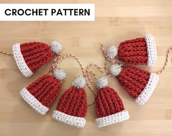 Santa Hat Christmas Crochet Garland Pattern