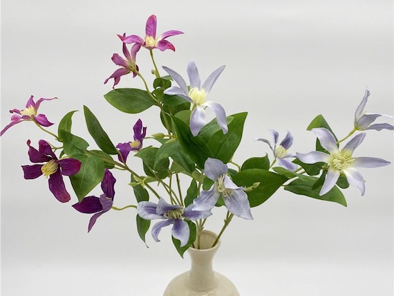 Knstlicher Clematis-Bltenstiel, realistische knstliche Clematis fr  Wohnkultur, Blumenarrangements, Hochzeitsstrue, Tischblumendekoration -  Etsy.de