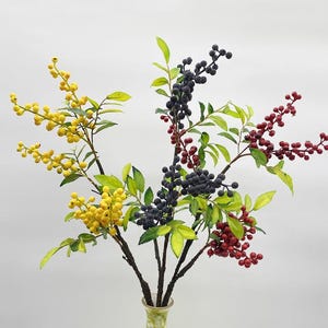 Artificial Berry Branch, Lifelike Faux Berry Stem for Holiday Decor, Christmas Centerpieces, DIY Floral Arrangements, Home Floral Decor