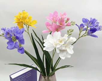 Tallo de freesia de toque real con follaje, flor de orquídea artificial, decoración floral para el hogar, relleno de ramos de novia, centro de mesa de arreglo de boda