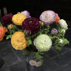 Artificial Buttercup Spray with Bud, Realistic Ranunculus Flower Stem, Home Floral Decoration, Wedding Bridal Bouquet, Indoor Arrangement
