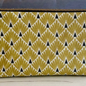 Pouch with French fabric