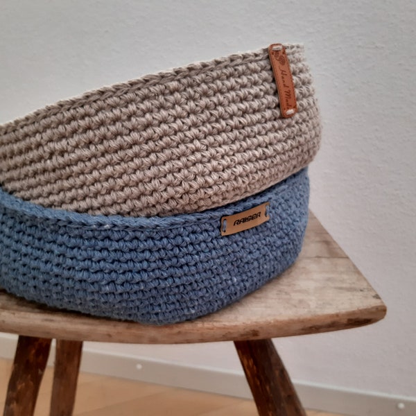 Crochet pattern basket Classy