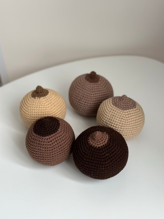 Midwife doula Breastfeeding gift training lactation consultant, obstetrician student crochet demonstration breast toy professional lactation