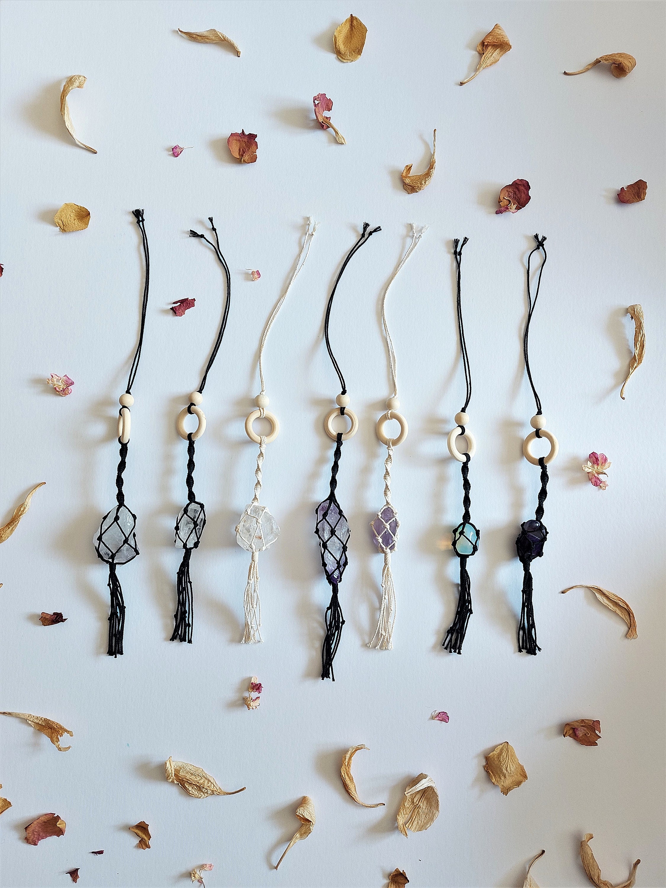 Intuition Connection Love Rearview Mirror Decorations –Healing Healing Crystal Accessories BOHO GARDEN Hanging Car Charm – Clear Quartz & Rose Quartz Dangling Moon Clarity Energy Self-Worth 
