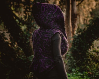 HOODED VEST - vest (black/purple) // knitted-cotton, hoodie, vest, handmade, bolero, fashion, festival gear, ozora, unique, hippie, chic