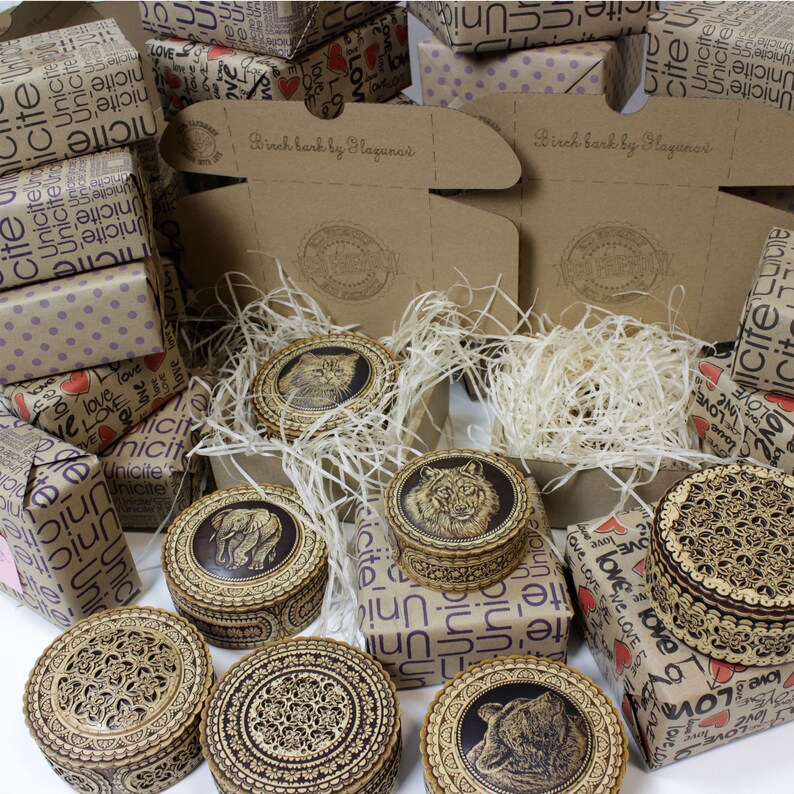 Birch bark box with the image of a Cat birch bark box ring Etsy