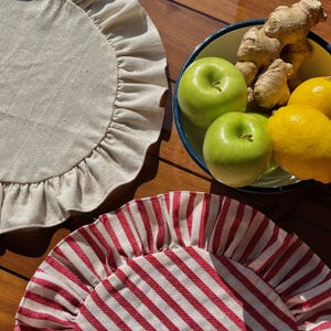 15 inch Round Washable Placemat, Linen Circle Place Mats for Kitchen Dining Table, Red Striped Placemat with Ruffle, Modern Table Decor
