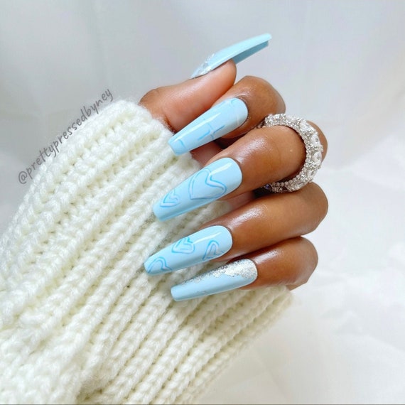 Baby blue cheap nail designs