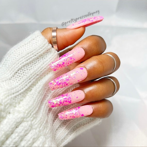 Hot pink glitter nails deals