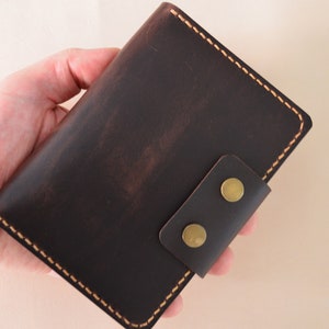 Personalized Leather Passport Holder – Handmade Travel Wallet – Engraved Passport Cover – RFID Blocking Case – Travel Gift for Him & Her