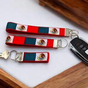 Mexican Flag Keychain Mexico Handmade Zipper Pull, Backpack Charm, wristlet keychain key fob red green white gift for family friend vacation