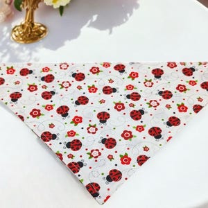 Lady bug Dog Bandana, Over the Collar, Cat Bandanas, Scarf, Gift for Dog Ladybug
