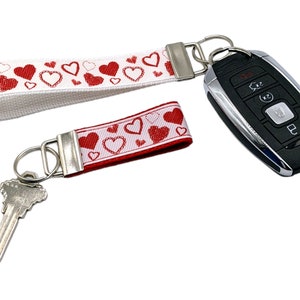 Heart Keychain Gift for Valentine&#39;s Day  Wristlet key chain Hearts Love