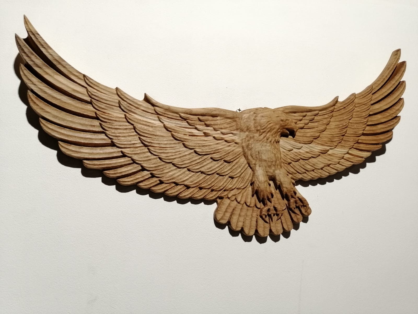 Estatua de la estatuilla de halcón águila tallada en madera de | Etsy