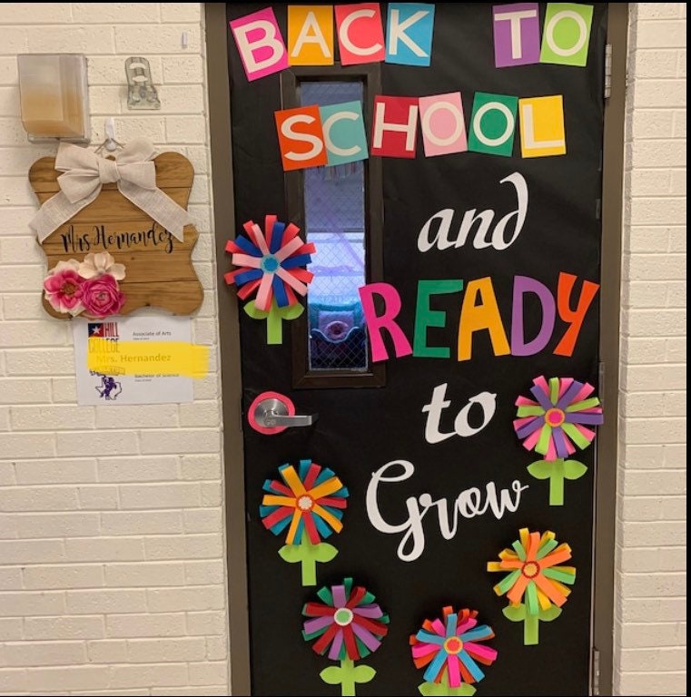 Teachers School Classroom Door Decoration Welcome back to school/ Flowers/ New Year/Cardstock/cutouts/Kit Decoration /Bulletin Board/
