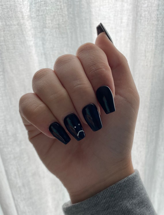 Black And White Smiley Face Nails Lexipress Nails Etsy Black And White Smiley Face Nails Lexipress Nails Etsy