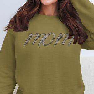 T-shirt maman, cadeau pour maman, chemise fête des mères, t-shirt vie de maman, chemise maman drôle, t-shirt graphique maman, chemise maman, chemise maman mignonne, vêtements pour maman